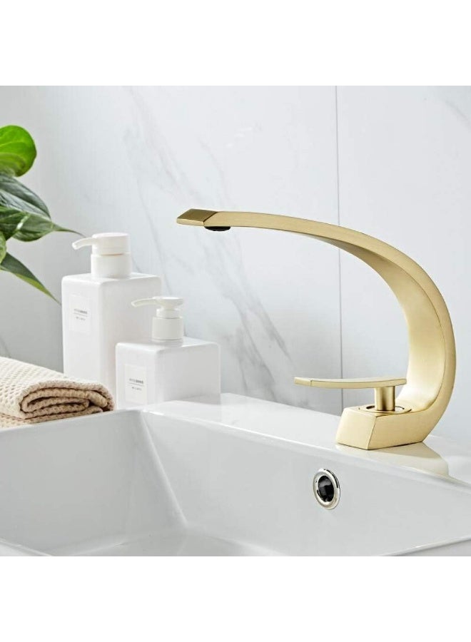 واي دي صنبور مطبخ عصري بمقبض واحد وفوهة عالية مقوسة، يُثبت على حوض المطبخ، يتميز بتدفق مياه سلس، مصنوع من معدن متين، سهل التحكم، مناسب للمطبخ المنزلي - Image 3